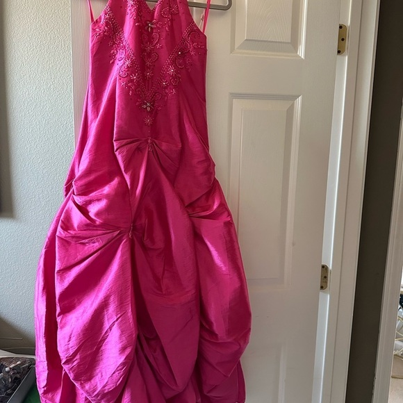 Tip Top Girls Barbie Pink Halter Sequin Gown - Size 12 - Picture 6 of 7